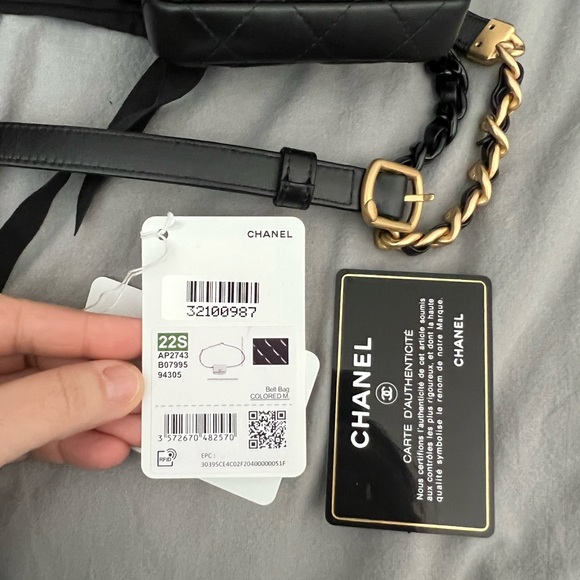 Chanel - Picture 5 of 5